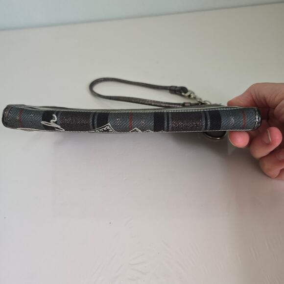 Coach Poppy 1941 Tartan Plaid Wristlet Silver Pewter Graphic Print Academia READ - Picture 6 of 12